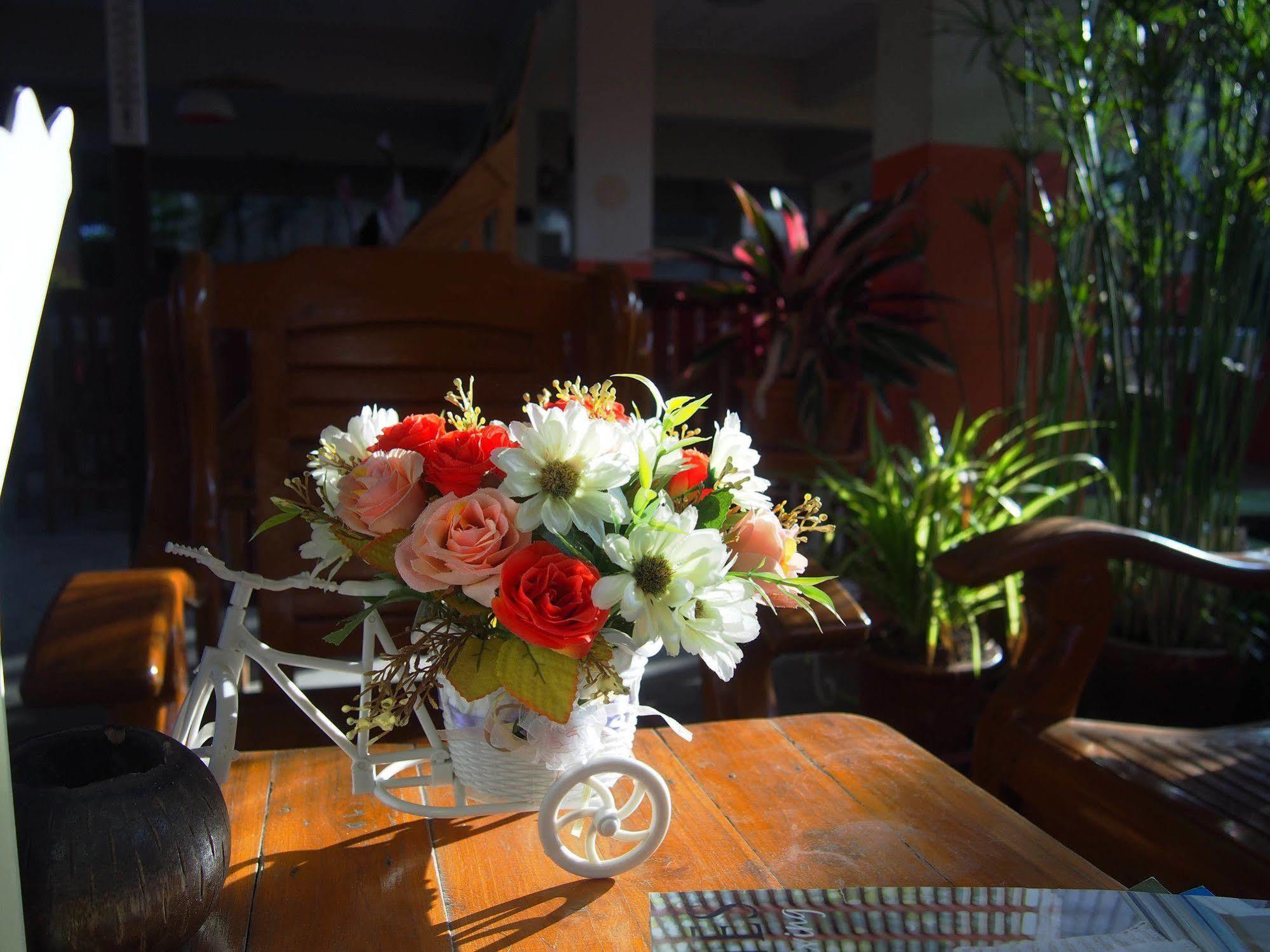 Phusiri Place Chiang Mai Esterno foto